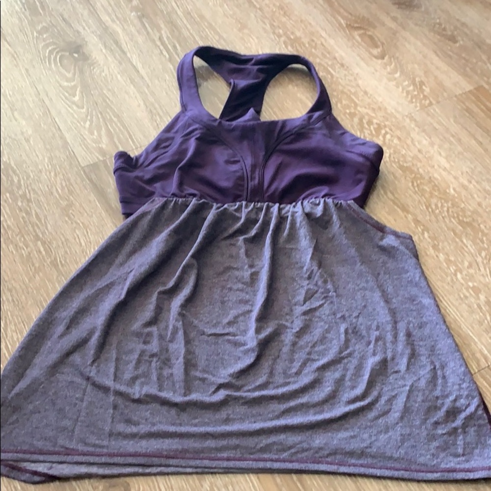 Lululemon work out tank.